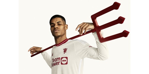 Ogłoszono drugą wyjazdową koszulkę Manchesteru United w nowym sezonie